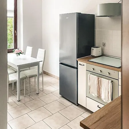 Apartamento Zentrum, 2r, Balkon, Wifi, 4p, Modern, Ruhig Chemnitz