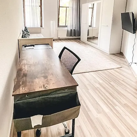 Zentrum, 2r, Balkon, Wifi, 4p, Modern, Ruhig Lejlighed *