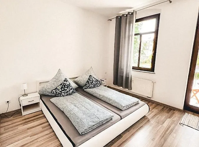 Zentrum, 2r, Balkon, Wifi, 4p, Modern, Ruhig