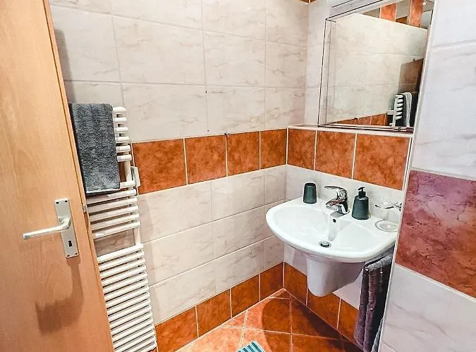 Zentrum, 2r, Balkon, Wifi, 4p, Modern, Ruhig 아파트 *